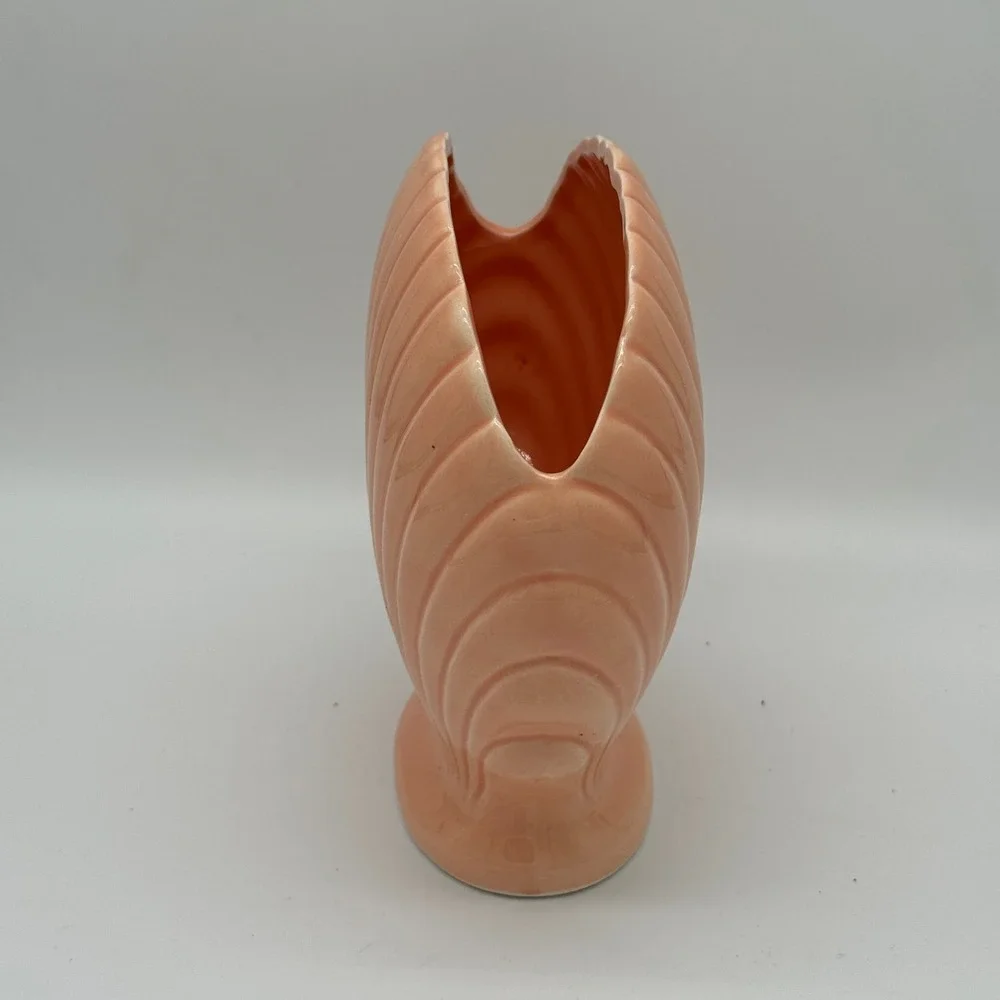 Vintage 80s Peach Ceramic Scallop Shell Fan Vase Japan Art Deco Planter 7x7